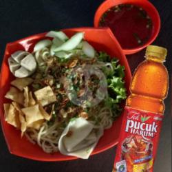 Mie Ayam Pentol Teh Pucuk