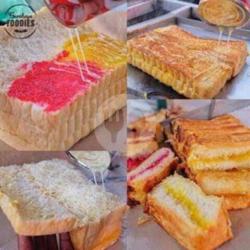 Roti Bakar Strawberry-blueberry-nanas-coklat