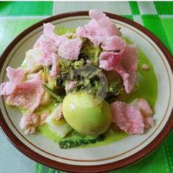 Ketupat Sayur Pakis Telor