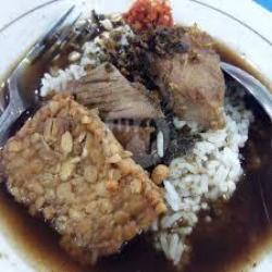 Nasi Rawon Empal Nikmat