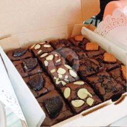 Fudgy Brownies Box