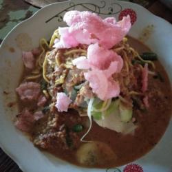 Lontong Pecal   Telur