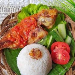 Nasi   Nila Penyet (free Es Teh)