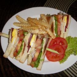 Buzz Club Sandwich