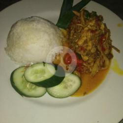 Nasi Tumis Ayam Suir Cabe Hijau