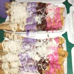 Banana Roll Strawberry Keju