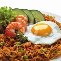 Mei Goreng Dobel Telor Super Pedas