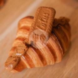 Lotus Biscoff Croissant