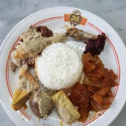 Nasi Gudeg Istimewa (box)