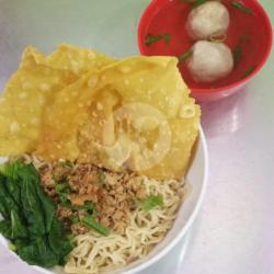 Mie Komplit (chicken Dunpling   Beef Ball Noodle)