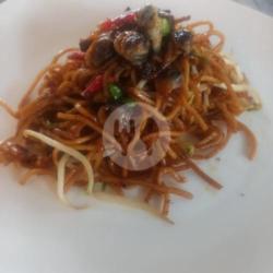 Mie Kerang Dengan Telur