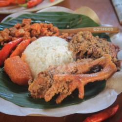 Nasi Gudeg Mercon  Paha