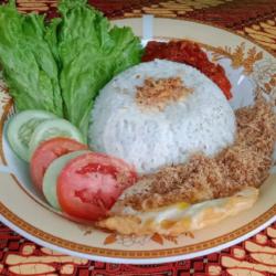 Nasi Telor Matasapi Serundeng