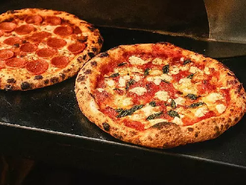 Galassia Trattoria Pizza, Pengairan