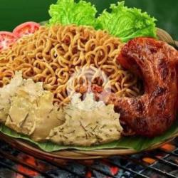 Indomie - Mie Goreng Ayam Bakar (indomie   1 Ayam Bakar Jumbo)