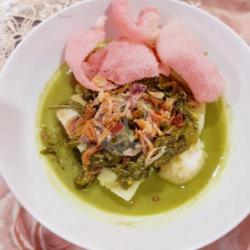 Ketupat Gulai Paku (pakis)