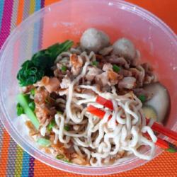 Mie Keriting Ayam Bakso Sapi