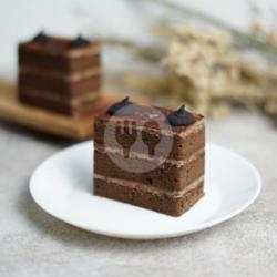 Cm. Coklat Fudge Slice