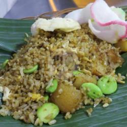 Nasi Goreng Kikil Pete