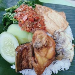 Nasi Tempong  Jumbo Ayam Sambel Terasi Ndower