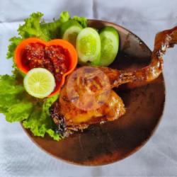 Ayam Bakar Kalasan Paha   Lalapan   Sambal