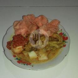 Lontong Ceker Telur Cabe