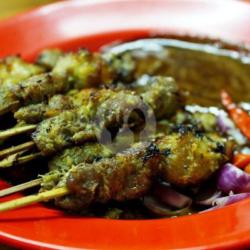 Sate Kelapa Daging Sapi (10 Tusuk)