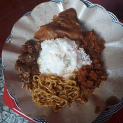 Nasi Campur Telor Dadar