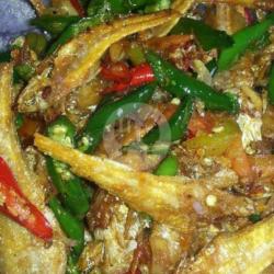 Ikan Asin Bulu Ayam Cabe Ijo (terong,jengkol,kentang Pilih Salah Satu)