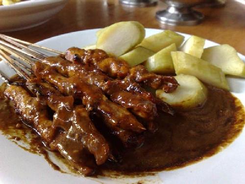 Sate Madura Cak Holil