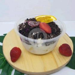 Salad Buah Oreo