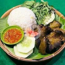 Nasi Penyetan Ati Telur