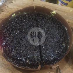 Martabak Manis Black Forest Keju Kacang