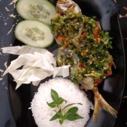 Ikan Cabe Hijau Geprek