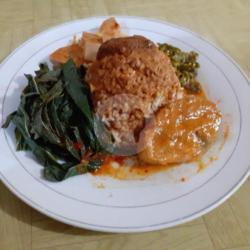 Nasi Gulai Ikan Tuna Komplit