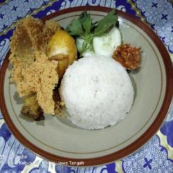 Nasi Paha Kremes