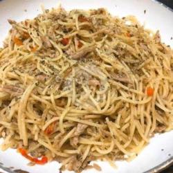 Pasta Aglio Olio Spicy Tuna