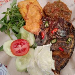 Nasi Nila Penyet Sambel Terasi