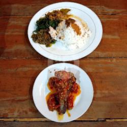 Nasi Padang Ikan Tongkol Goreng Balado