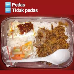 Nasi Kebuli Daging Sapi Suwir