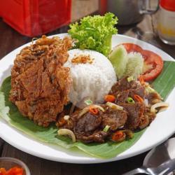 Nasi Cah Daging