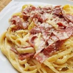 Fettuccine Carbonara