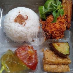 Nasi Bebek Penyet