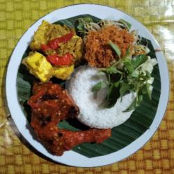 Nasi Urap-urap Ayam Bakar