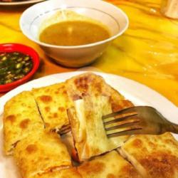 Martabak Telor Kuah Kari