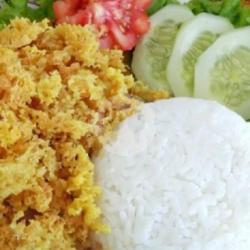 Nasi Telor Tahu Tempe Kremes