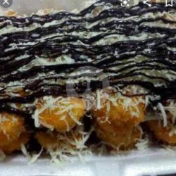 Pisang Goreng Crispy Toping Coklat Glaze Keju