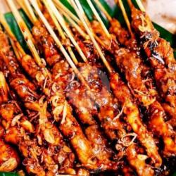 10  Tusuk Sate Sapi Bumbu Kacang