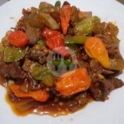 Nasi Oseng Daging Kikil Mercon