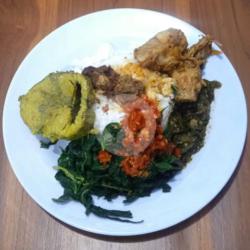 Nasi Gulai Ikan Laut
